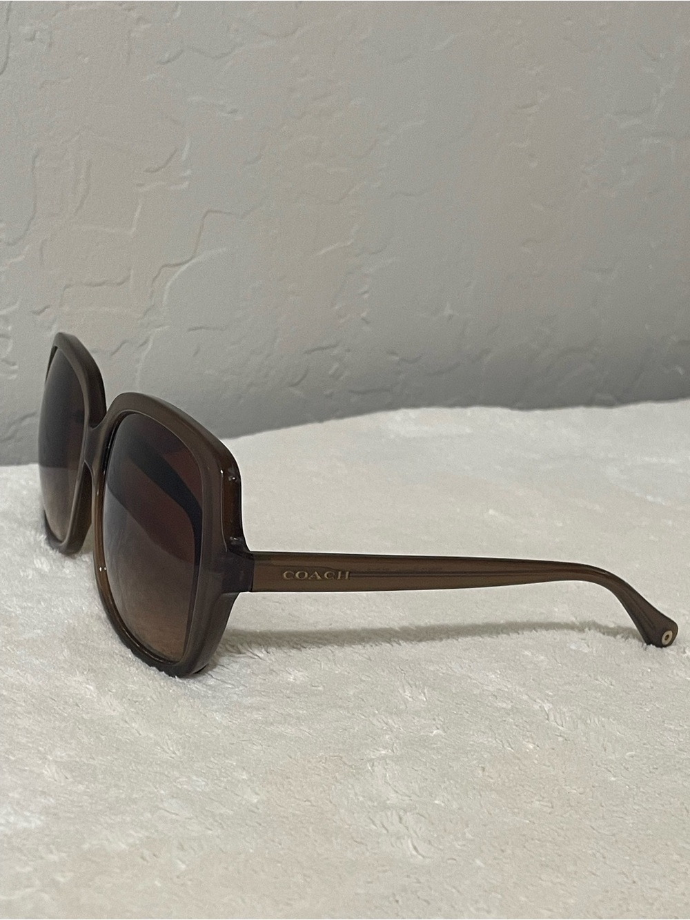 GUC-Coach Blake 61MM Sunglasses in Light Brown-Comes with Case - Picture 13 of 15